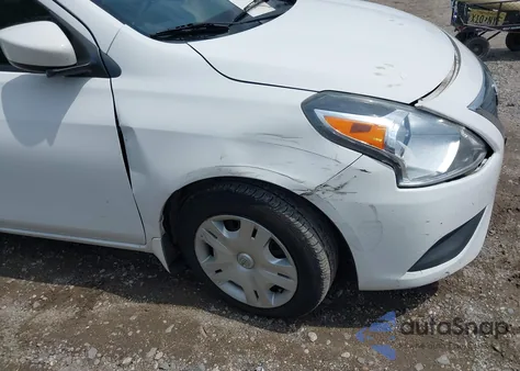 2016 Nissan Versa 1.6 S+ из США, поврежденный, VIN 3N1CN7AP6GL841047